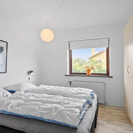 3 Bedroom Awesome In Prázdninový dům