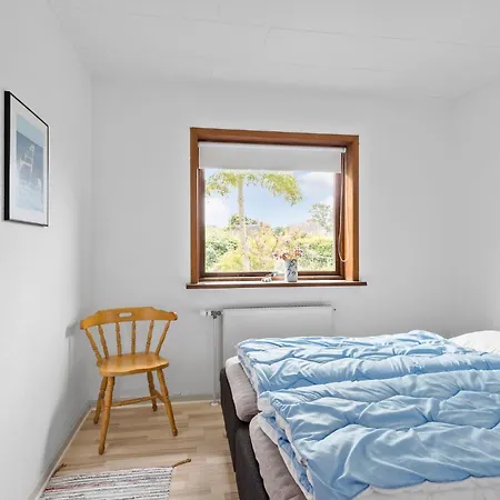 3 Bedroom Awesome In Prázdninový dům Tranekær