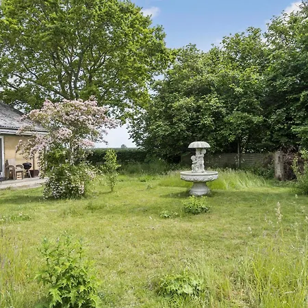 3 Bedroom Awesome In Hébergement de vacances